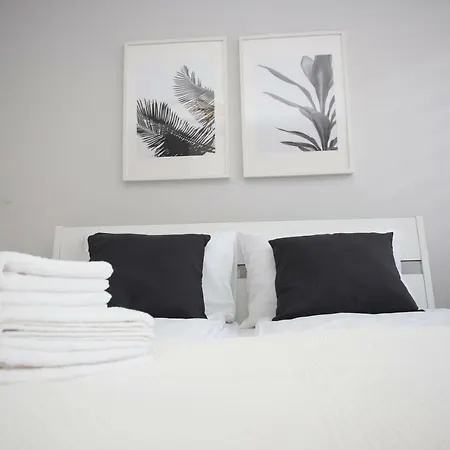 Slobodzkiego 7 아파트 스비드니카